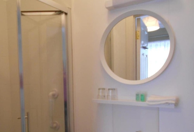 The Yellow House B&b