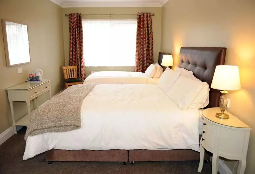 The Yellow House B&b