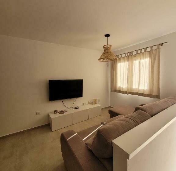 Amurahouse. Private Terrace Bbq. Centric And Cosy