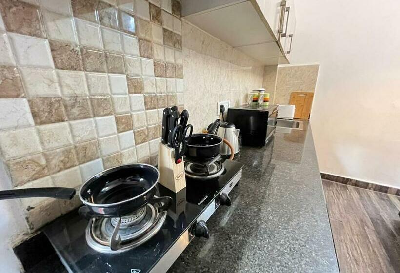 Bedchambers Serviced Apartment, Jubilee Hills