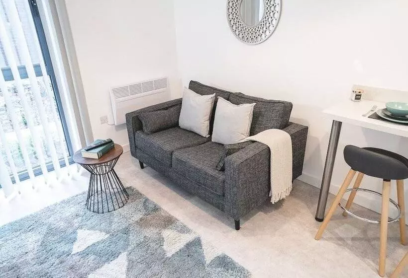 Birtin Works Apartments   Brand New   City Centre