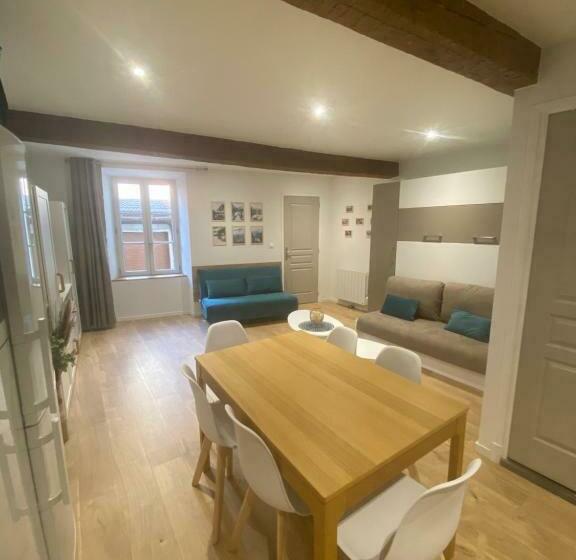 Le Cocon Blanc: T2 Centre Ax Neuf Et équipé 8 Pers