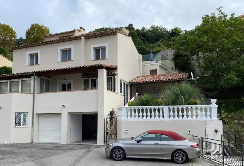 Luxurious, Quiet, And Peaceful, 3 Floor Villa, 5km From Monaco