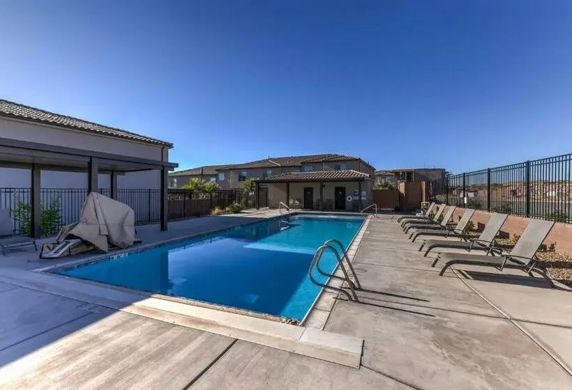 Townhome Desert Dlux
