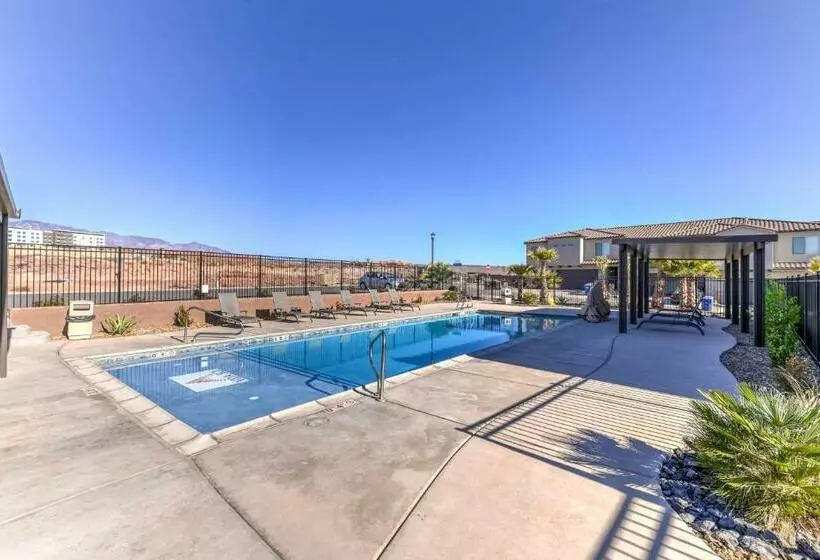 Townhome Desert Dlux