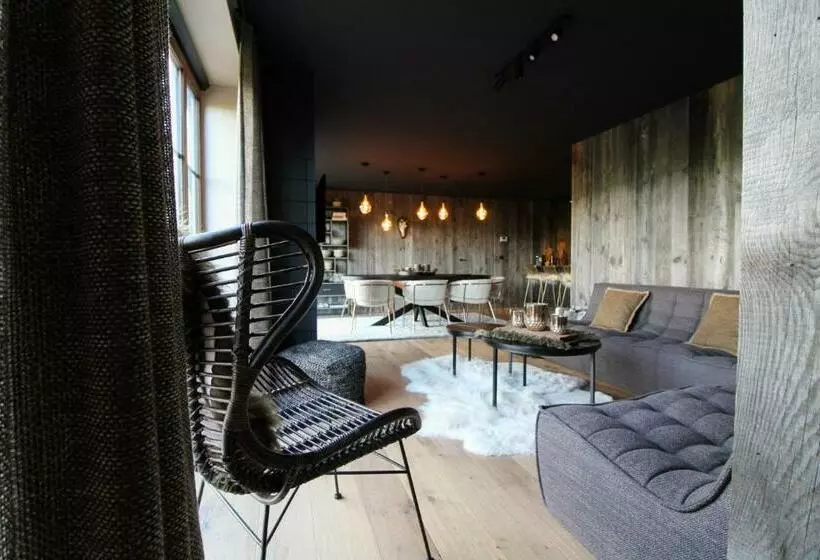 Suites De La Vallée 6