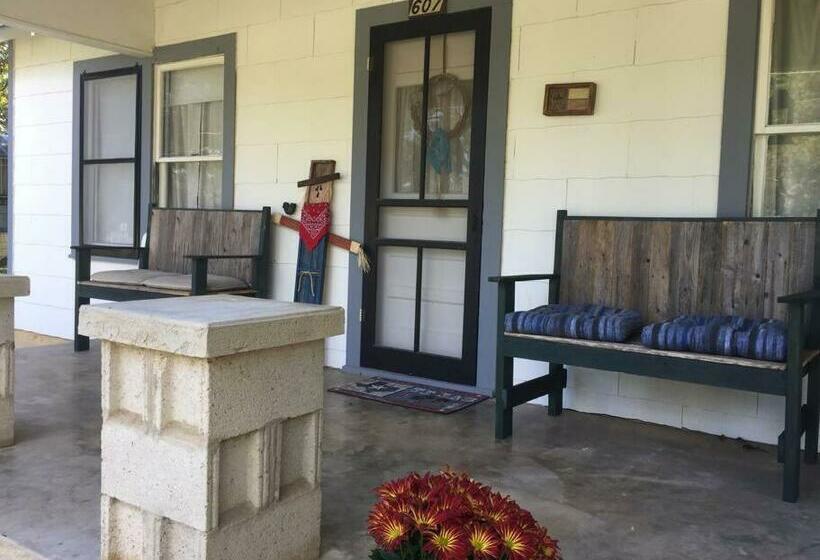 11th St. Casa Blanca Bandera, Tx