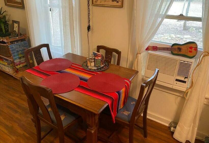 11th St. Casa Blanca Bandera, Tx