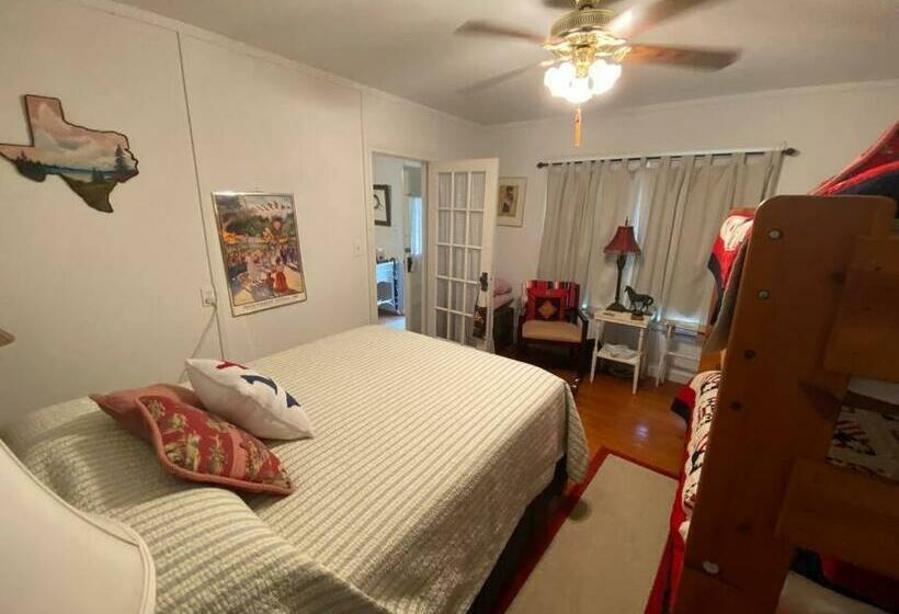 11th St. Casa Blanca Bandera, Tx