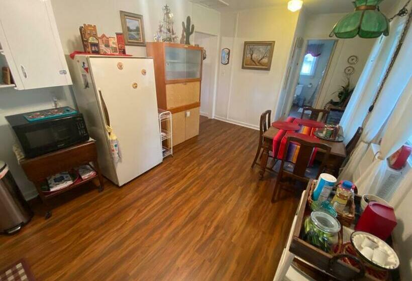 11th St. Casa Blanca Bandera, Tx