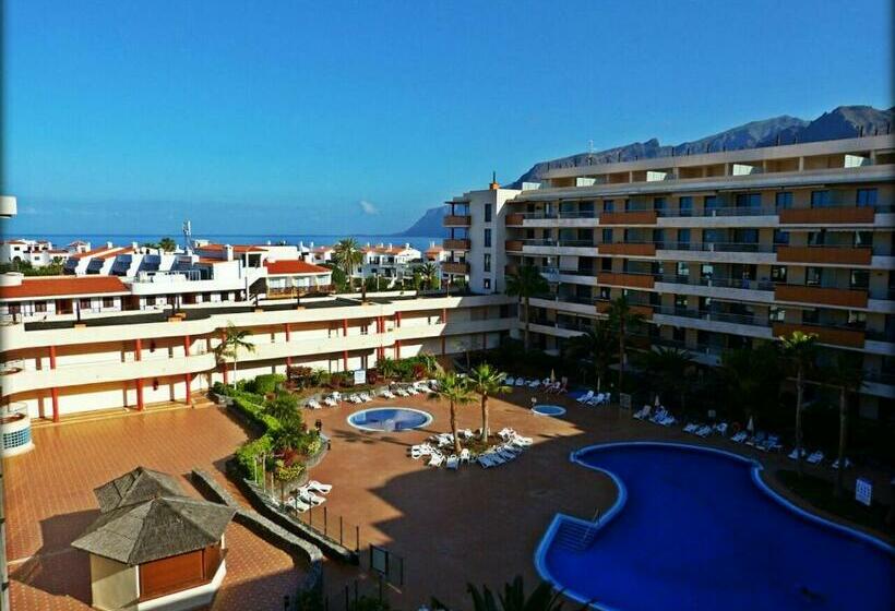 Balcón De Los Gigantes, Puerto De Santiago