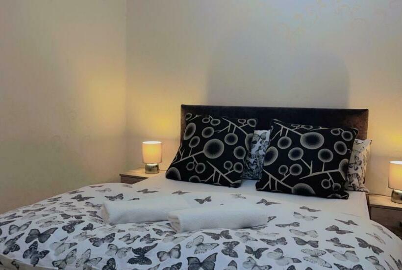 Manchester Old Trafford Apartment