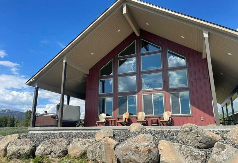 3505 Joseph Dr Cabin With Breathtaking Views, 30 Miles To Yellowstone