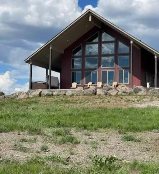 3505 Joseph Dr Cabin With Breathtaking Views, 30 Miles To Yellowstone