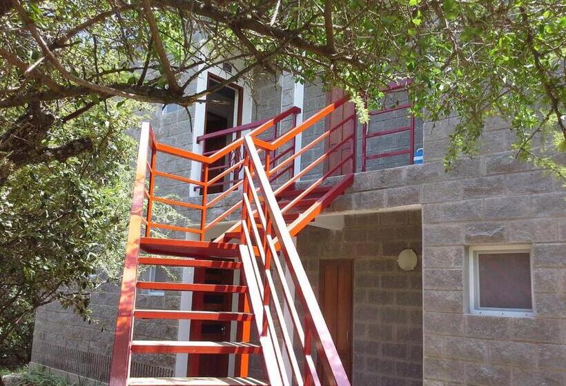 Arcángeles Del Oeste   Descanso Al Pie De La Montaña