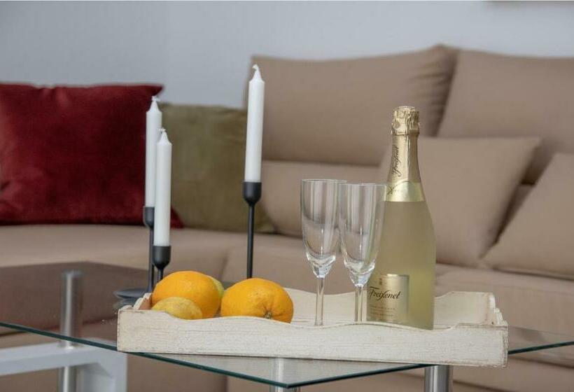 Apartment Family 6 Beachfront Corralejo By Holidays Home