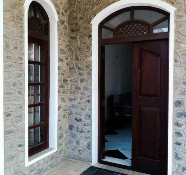 Lovely 2 Bedroom Fully Furnished Condo