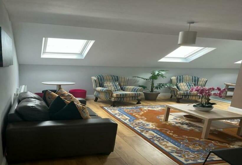 360 Town Stay Apartments & Studios