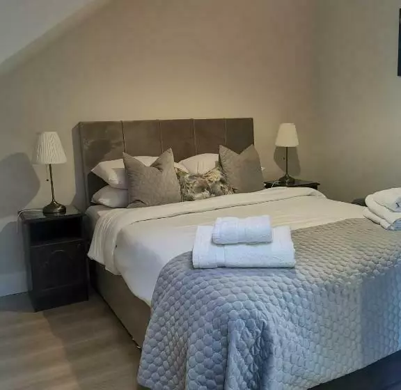 360 Town Stay Apartments & Studios