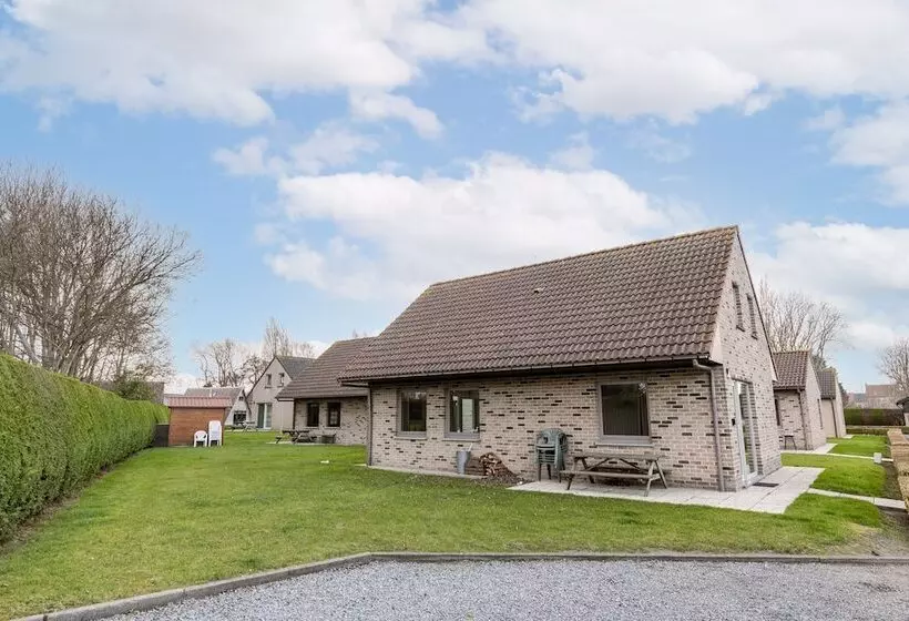 Bungalow De Strandjutter 8 Persons