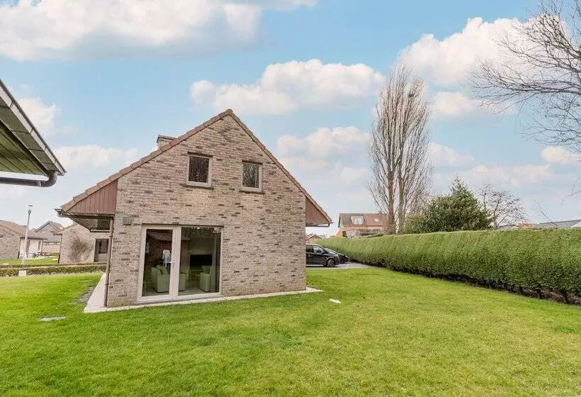 Bungalow De Strandjutter 8 Persons