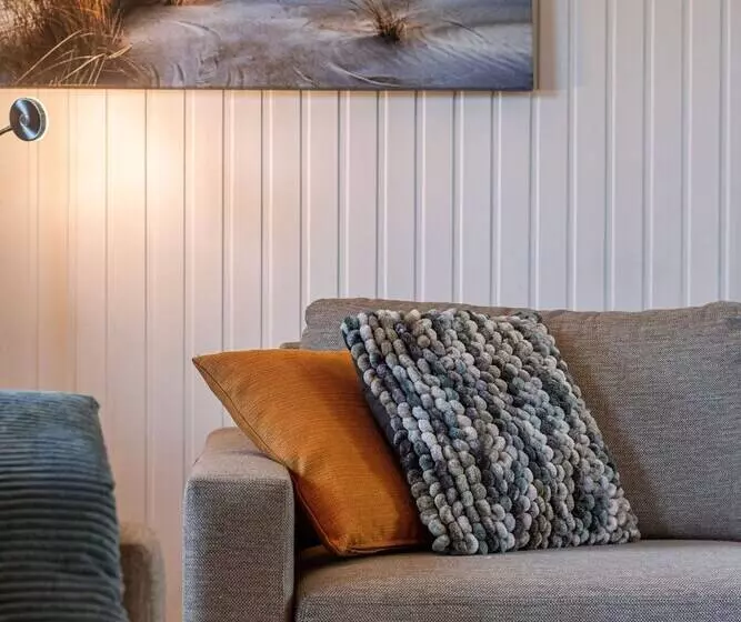 Bungalow De Strandjutter 8 Persons