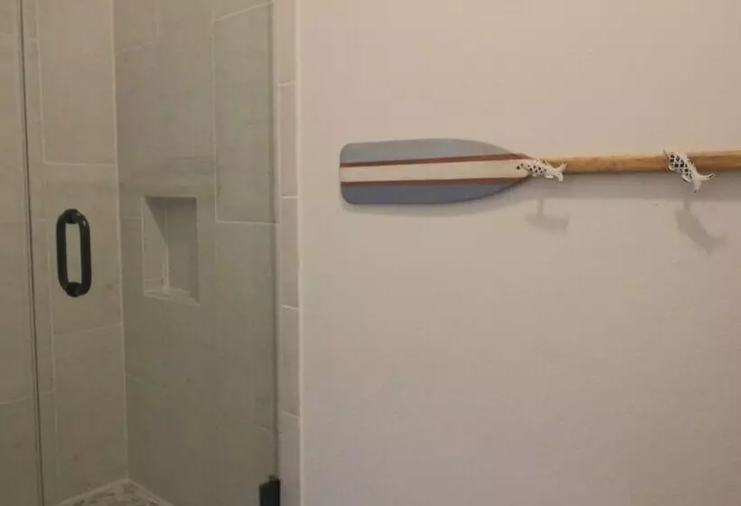 Come Stay   And Sail Away   At This Lovely Canal Home