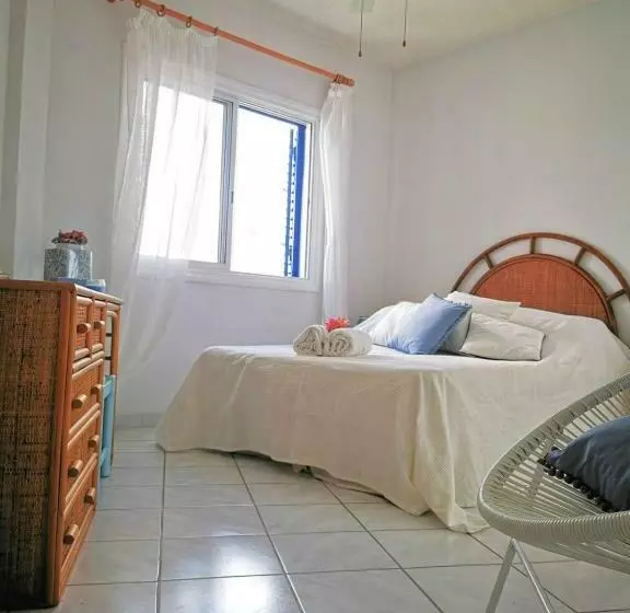 Monicas Amazing Sea View And Pool View Apt