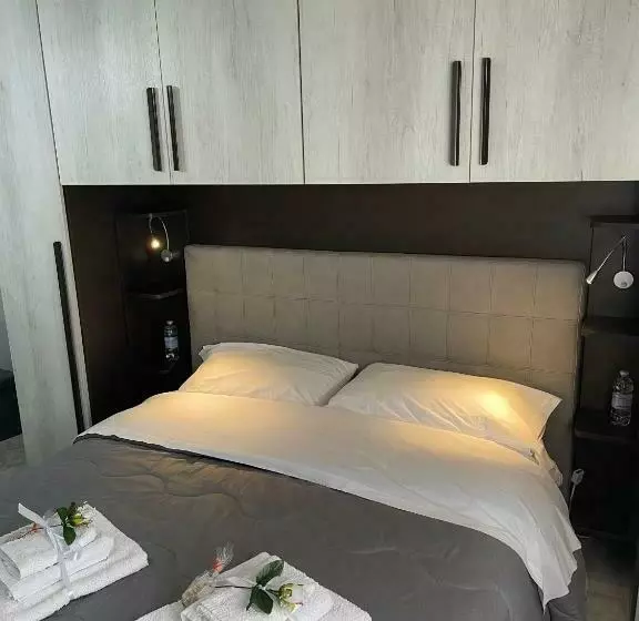 Etna Sunshine Apartments