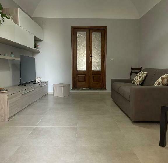 Etna Sunshine Apartments