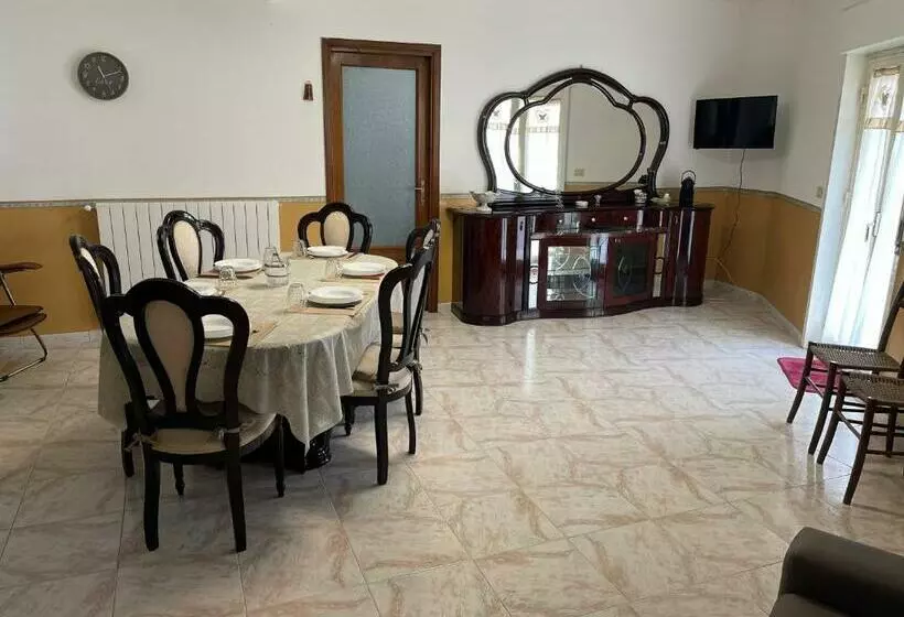 Etna Sunshine Apartments