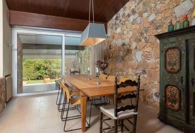 Hauzify I Villa Lulle