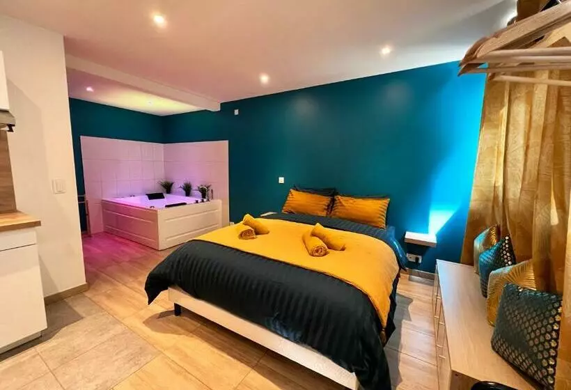 Narbnb   Eden Suite   Jacuzzi   Parking   Clim