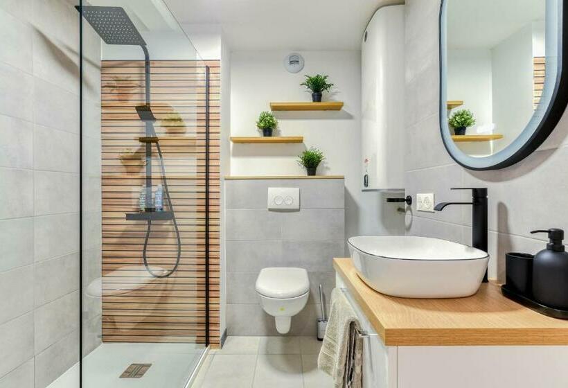 Narbnb Eden Suite Jacuzzi Parking Clim