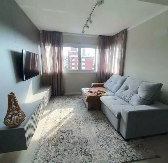 Apartamento Acolhedor Próximo à Maria Fumaça