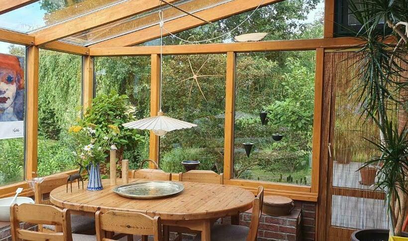 Ferienwohnung Wybo Mit Garten