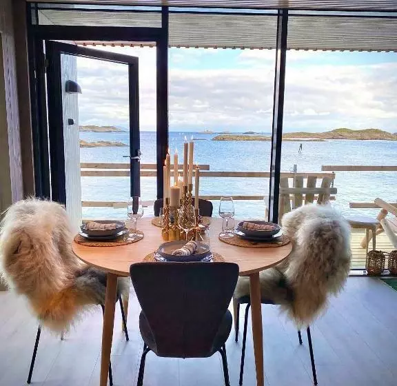 Waterfront Apartment With Panoramic Sea View