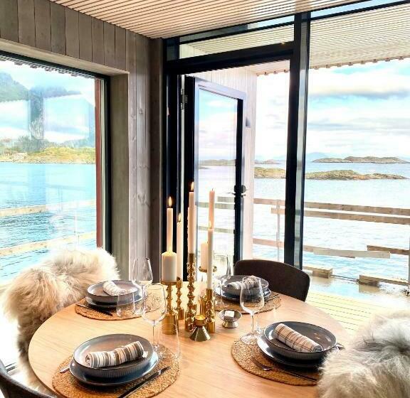 Waterfront Apartment With Panoramic Sea View