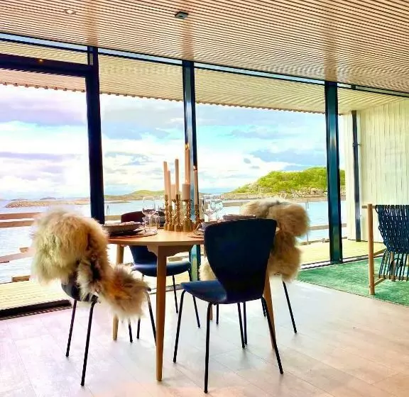 Waterfront Apartment With Panoramic Sea View