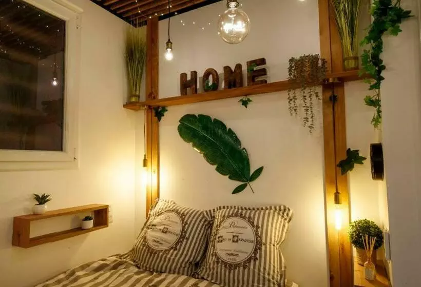 06k3   La Pagoda Unique Et Atypique à 30 M De La Mer