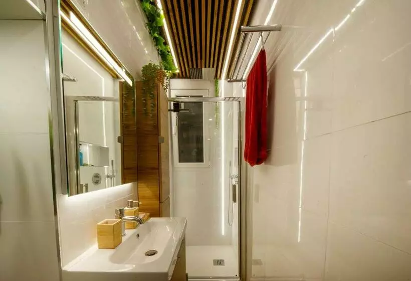 06k3   La Pagoda Unique Et Atypique à 30 M De La Mer