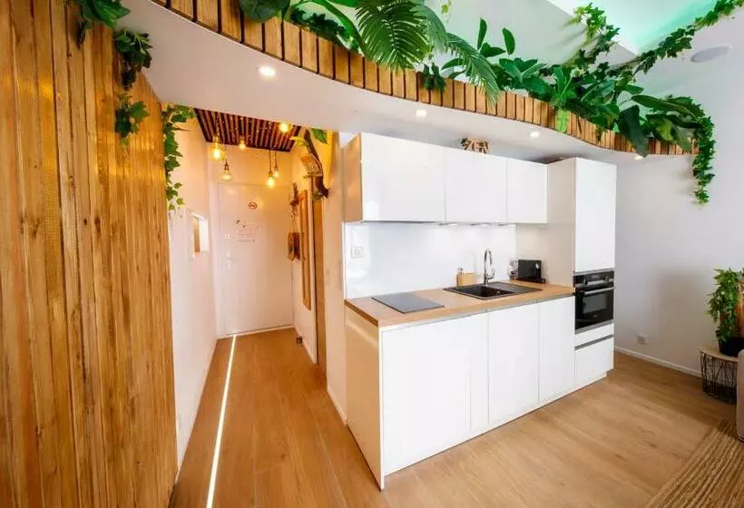 06k3   La Pagoda Unique Et Atypique à 30 M De La Mer