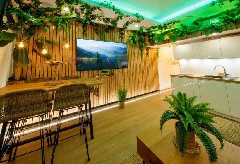 06k3   La Pagoda Unique Et Atypique à 30 M De La Mer