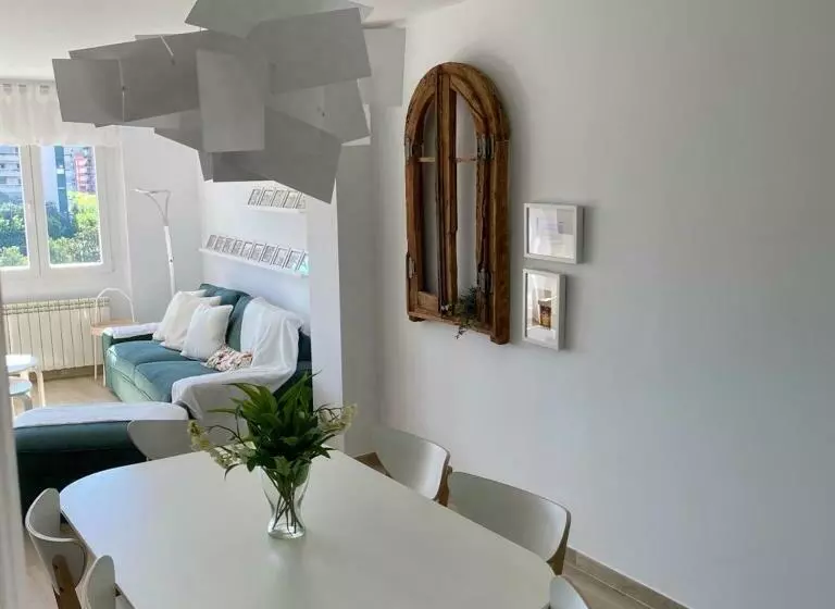 Apartamento Completamente Reformado En El Casco Antiguo Con Vistas Al Rio