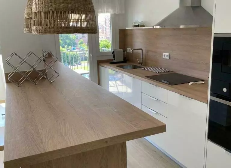 Apartamento Completamente Reformado En El Casco Antiguo Con Vistas Al Rio