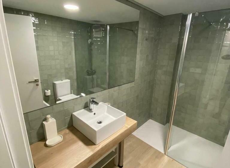 Apartamento Completamente Reformado En El Casco Antiguo Con Vistas Al Rio