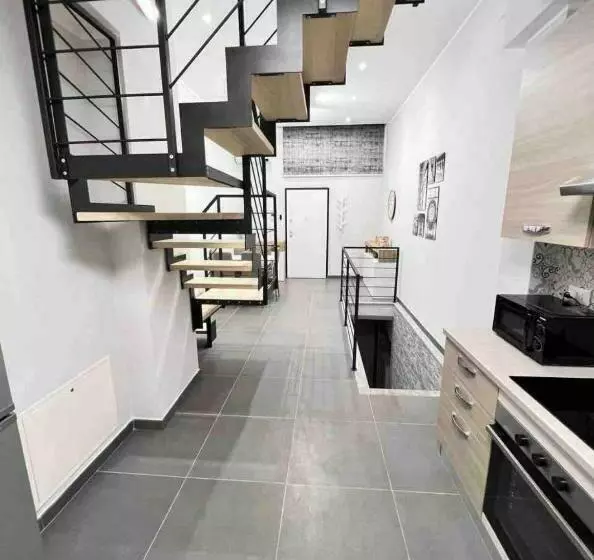 Pregevole Duplex A 1 Minuto Dalla Metro