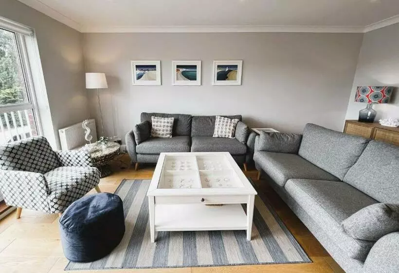 The Island Holiday Company Culver Vista   Pet Friendly