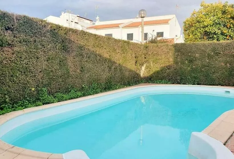 Lovely Beach House Moradia V4 Com Piscina