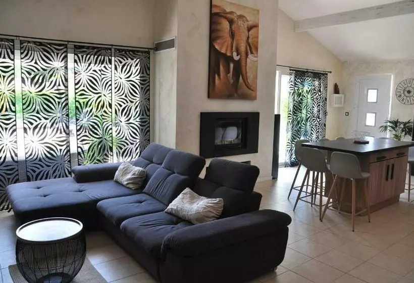 Maison Avec Piscine, Jaccuzi, Hammam à 800 M Du Lac